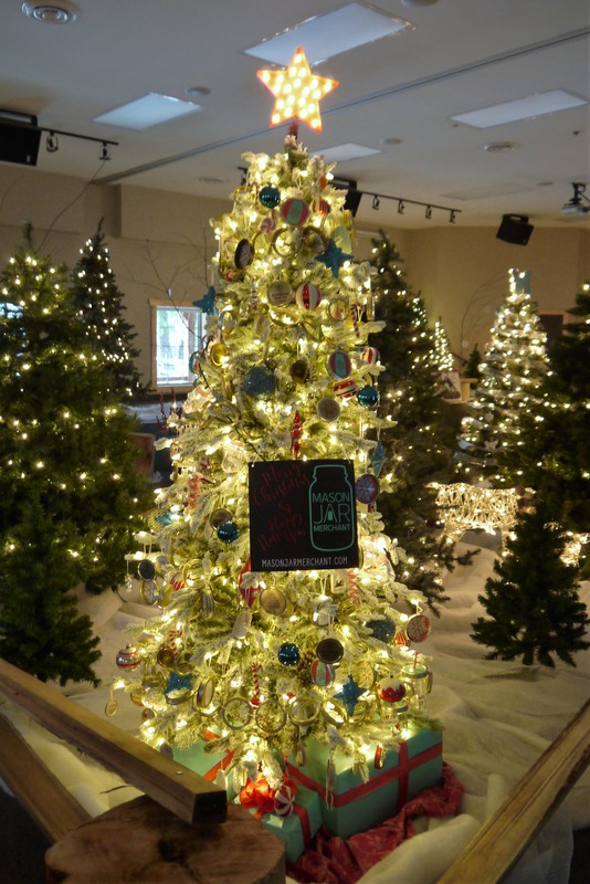 Christmas Tree Contest